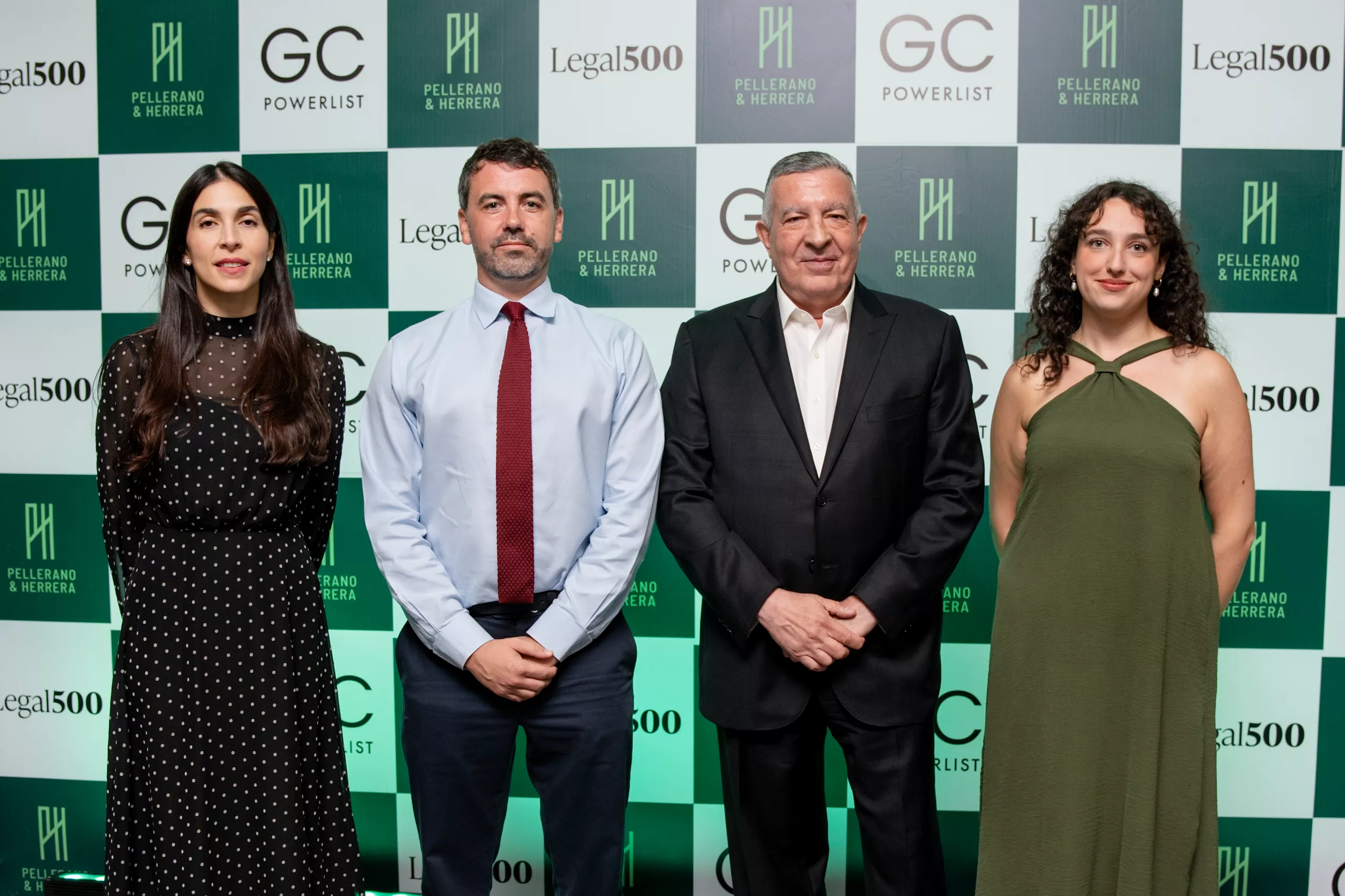 De izquierda a derecha: Laura Pellerano, David Freeman, Ricardo Pellerano y Carmen Godoy Legal 500 y Pellerano & Herrera galardonan a los mejores consejeros legales en el GC Powerlist República Dominicana
