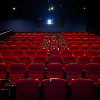 Entretenimiento, Medios y Cine
